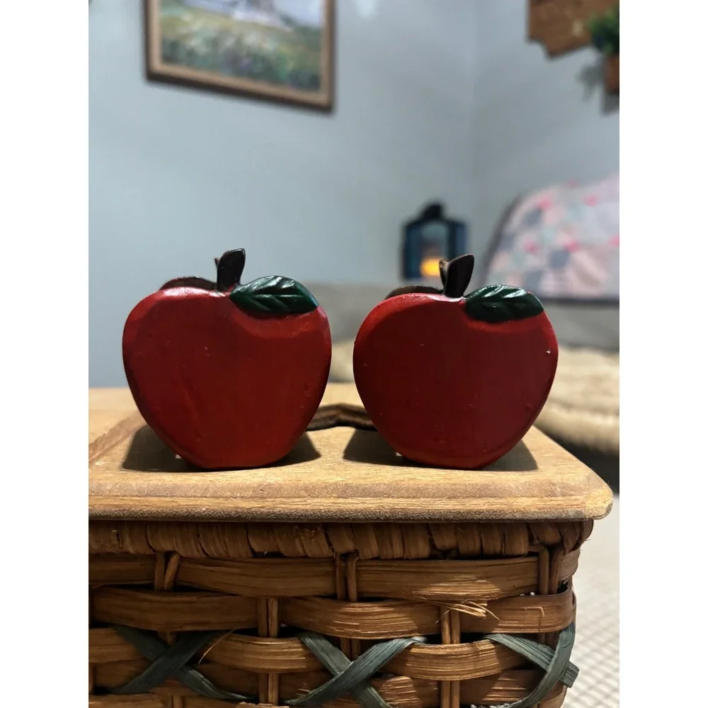 Vintage Wooden Red Apple Set of 2 Farmhouse Kitchen Decor